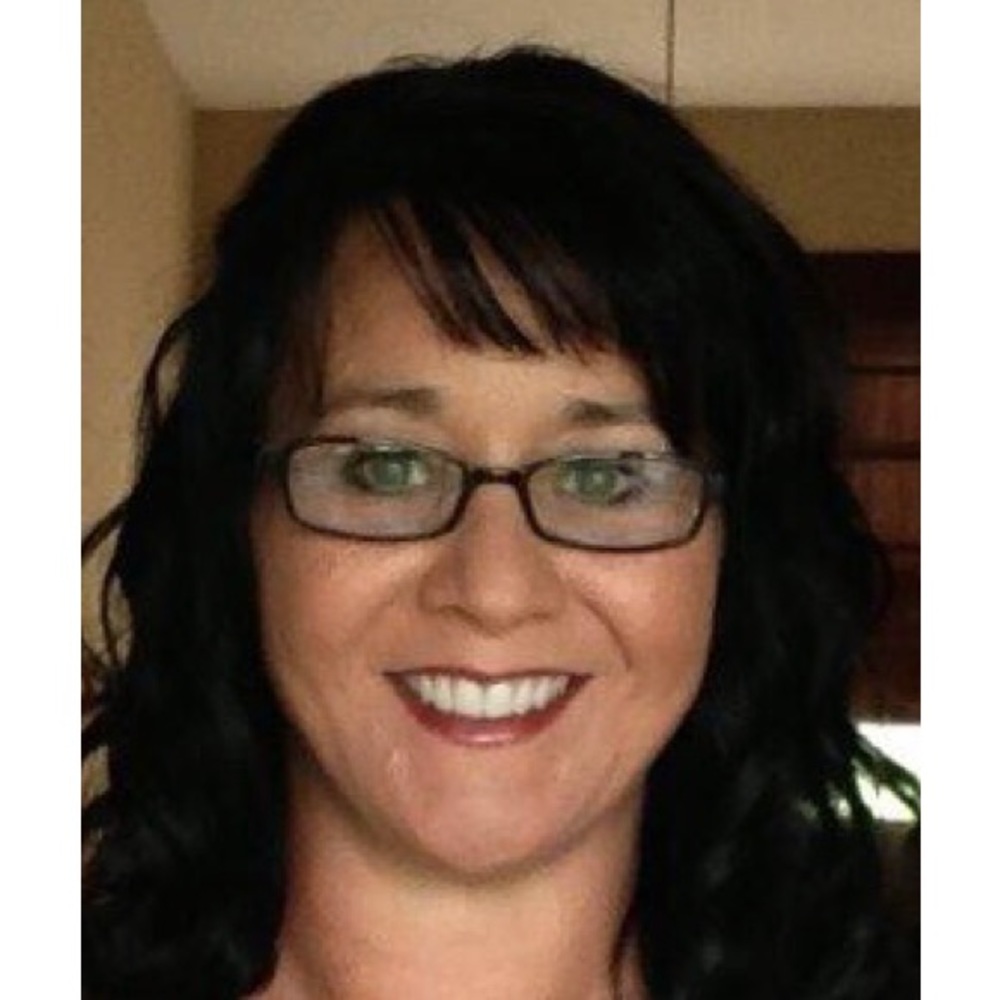 Meet your Posher, Cynthia
